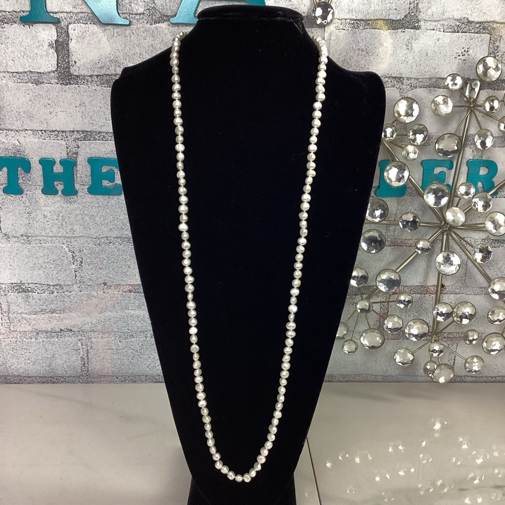 Vintage Cream Genuine Freshwater Pearl Necklace Hand Knotted 39in